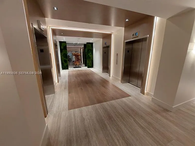 2301 Collins Avenue Cu #439 — Photo 29