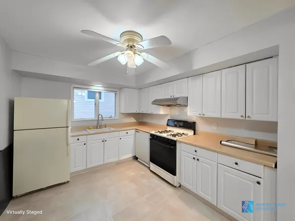 3770 Richmond Ave #2, Staten Island, NY 10312