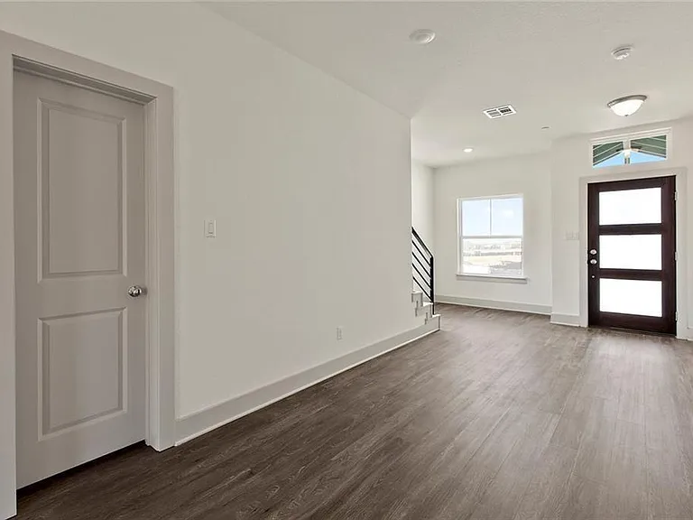 2140 Local Rebel Loop — Photo 14