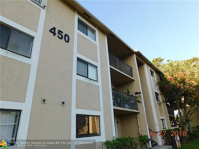 1st image of 450 Palm Cir W APT 107