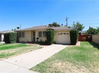 1074 Circle City Dr, Corona, CA 92879