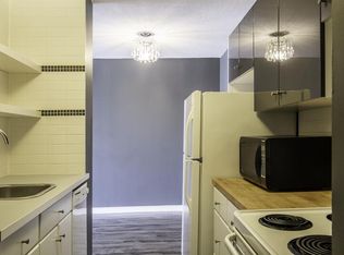 9930 113th St NW #304, Edmonton, AB