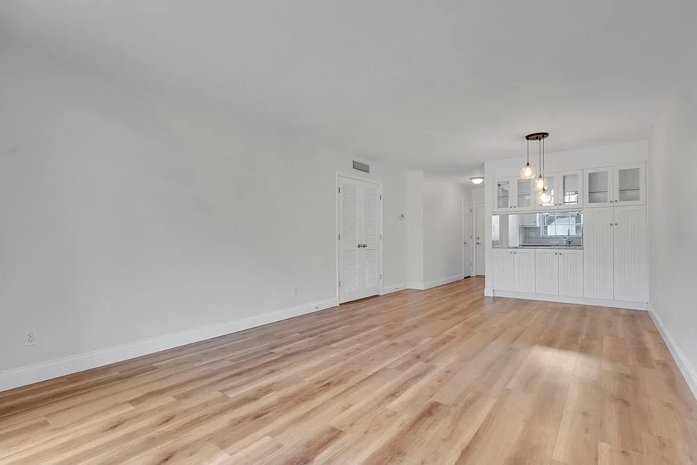 1250 Denning Dr — Photo 1