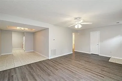 2450 Town Creek Rd W #E9 — Photo 1