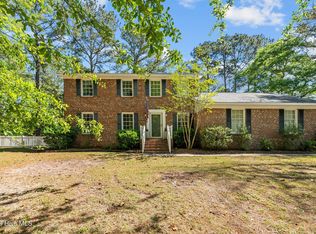 801 Arcane Cir, New Bern, NC 28562
