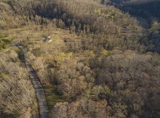 1070 Henley Rd, Ashland City, TN 37015