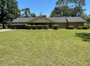 1415 Lily Pond Rd, Albany, GA 31701