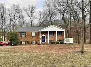 206 W Oak Dr, Benton, KY 42025