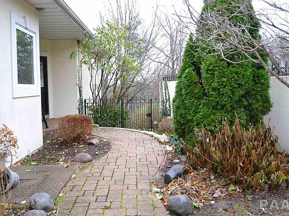 3rd image of 5712 W Deer Park Dr