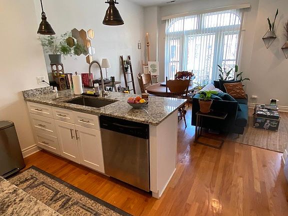 5th image of 1449 N Rockwell St APT 2F