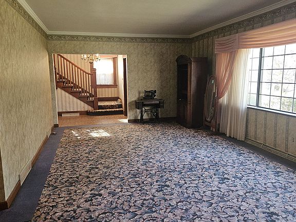 5th image of 705 Laughlin Ave