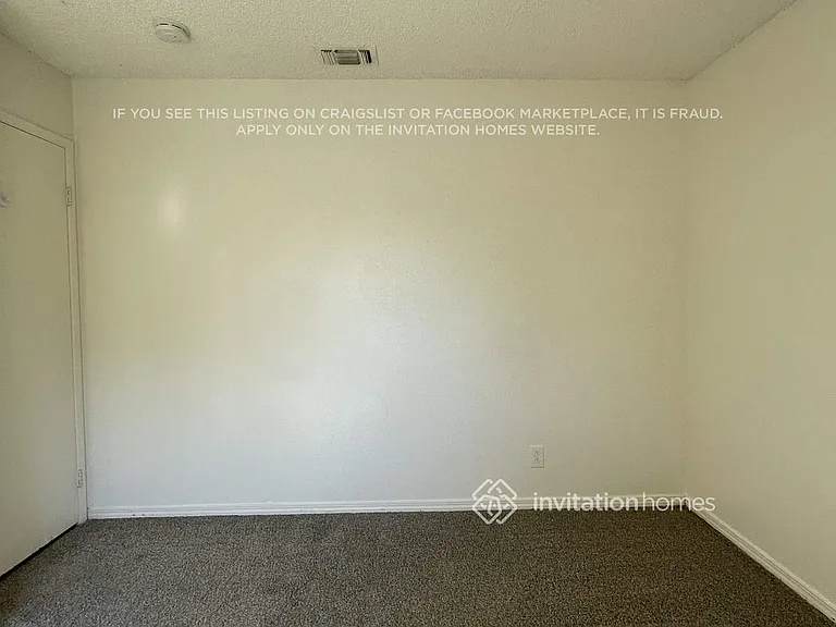 106 Brockton Ct — Photo 6