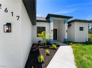 2617 40th St W, Lehigh Acres, FL 33971