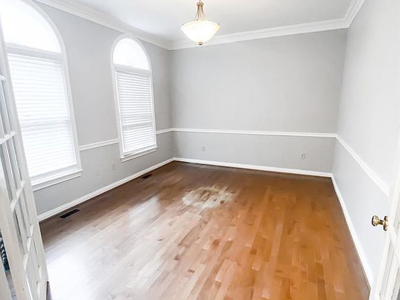 4th image of 888 Willow Oak Cir