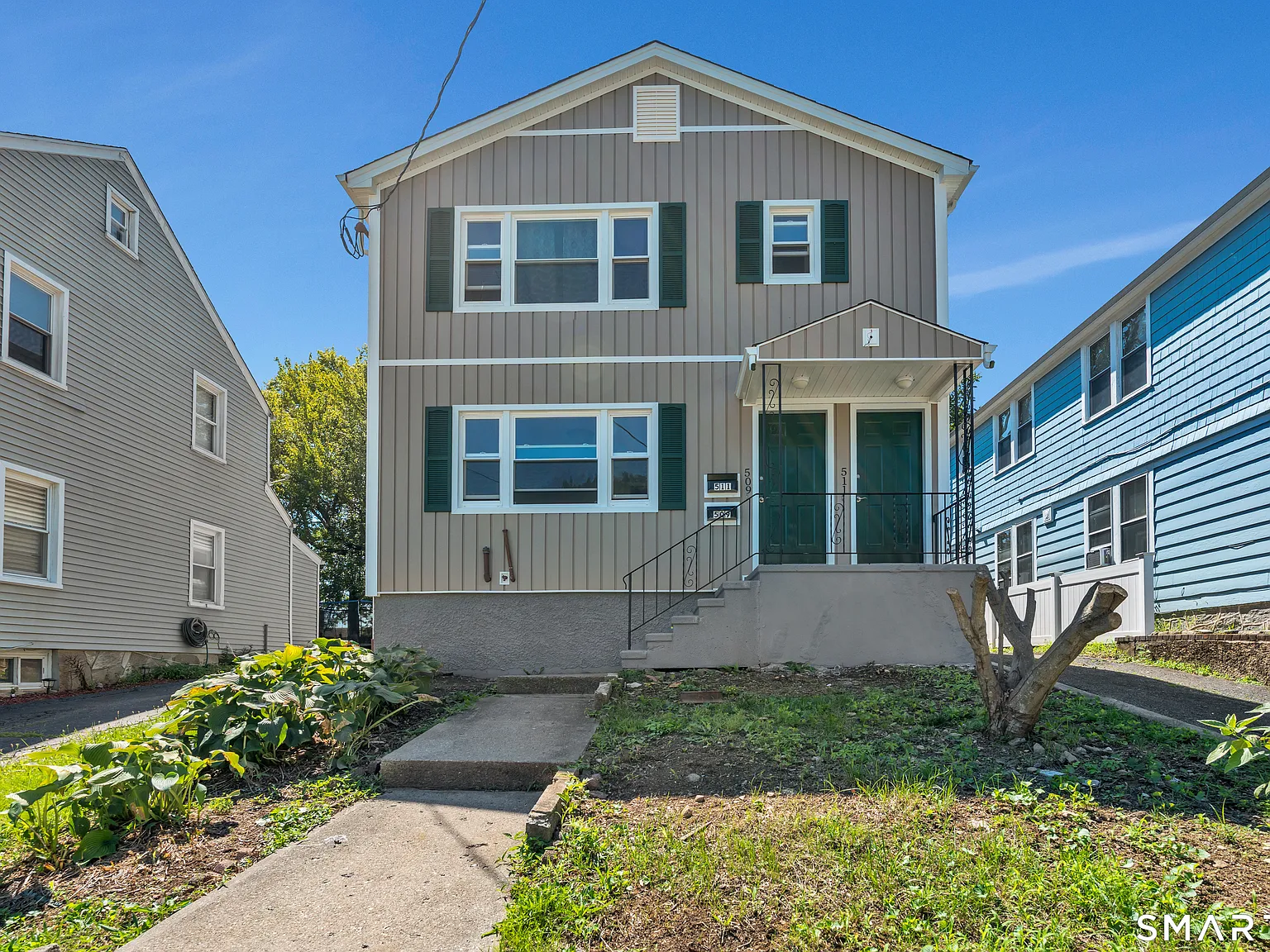 3 bed, 1.0 bath, 2064 sqft, $3,200 — Photo 1