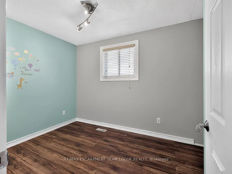 1444 Paddington Ct — Photo 22