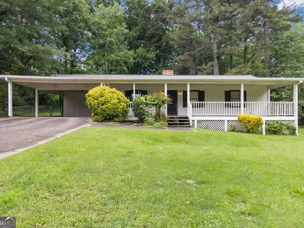 1353 Litchfield Ct, Snellville, GA 30078