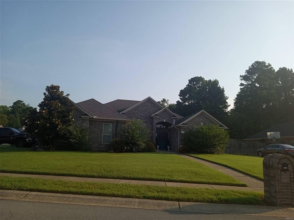 1st image of 400 Grant Dr
