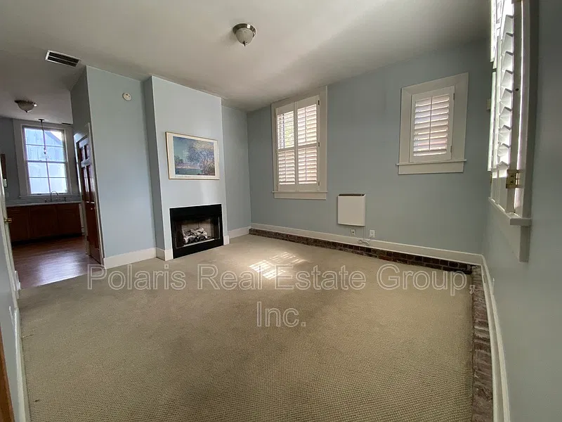 2 bed, 1.0 bath, 1100 sqft, $1,795 — Photo 2