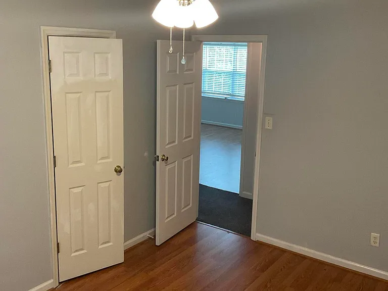 529 Raintree Rd — Photo 21