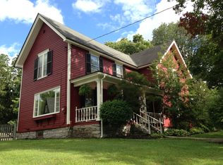 208 Center St, Fayetteville, NY 13066
