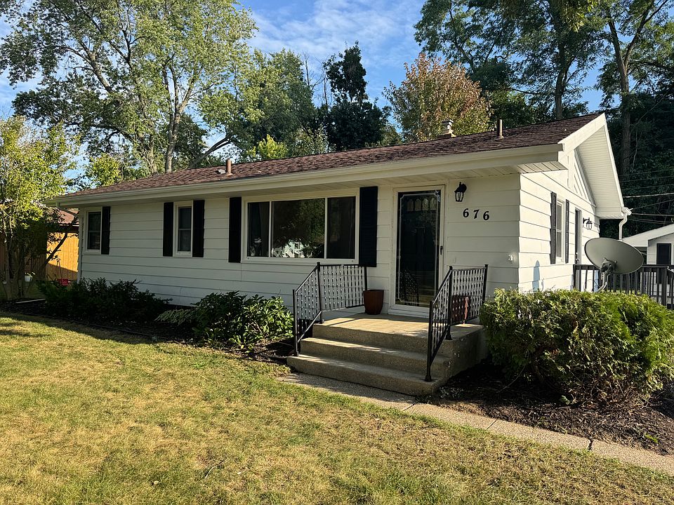 1st image of 676 Miller Ln