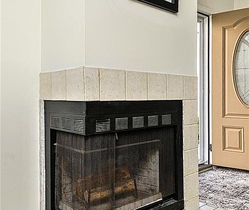 4th image of 745 Harbor Springs Trl