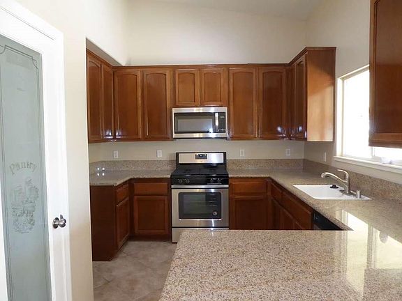 4th image of 14791 Prenda St