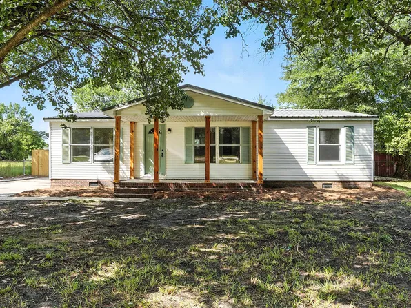 1251 Tom Starling Rd, Fayetteville, NC 28306