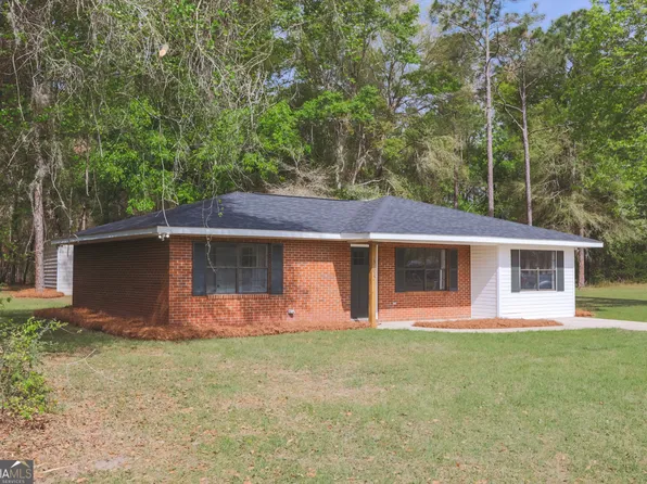565 Killingsworth Rd, Jesup, GA 31545