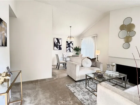 55 Alicante Aisle #62, Irvine, CA 92614