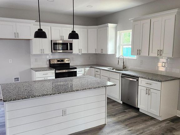 4th image of 3232 Grouper Rd