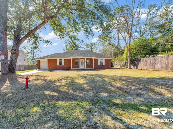 11252 Lark Ave, Fairhope, AL 36532