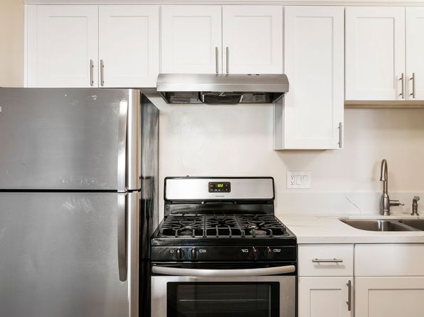 715 Cohasset Ct APT 4