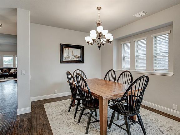 5th image of 1005 Sagewood Dr