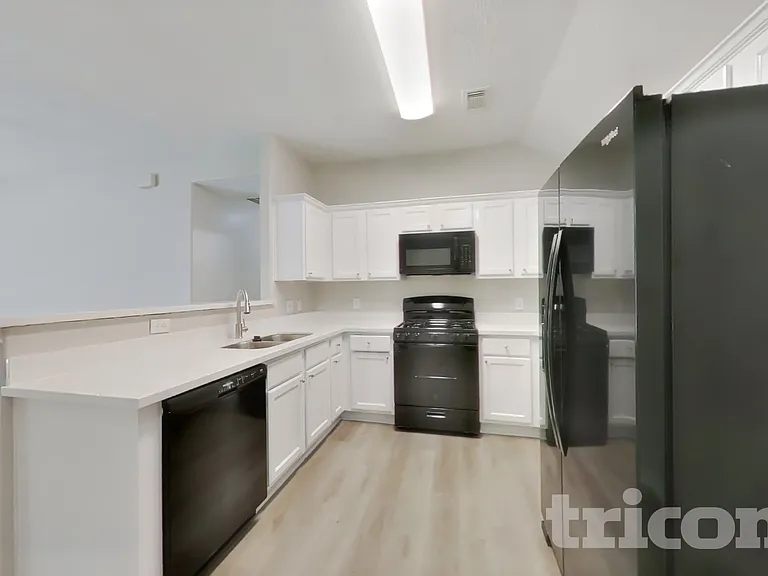 24307 Hard Wood Dr — Photo 7