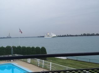 444 N Main St APT 208, Marine City, MI 48039