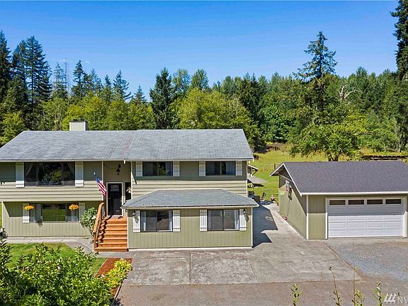 New 2 car garage with power.