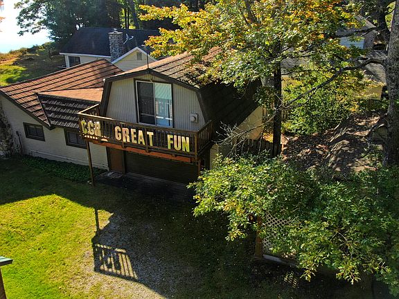 3rd image of 23747 Park Island Trl