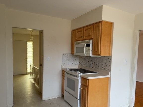 5th image of 1816 Duncan Ave