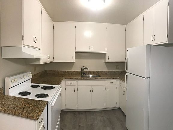 5th image of 2211 San Antonio Ave APT A
