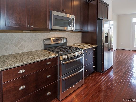 3rd image of 5420 Hickory Place Way #3E
