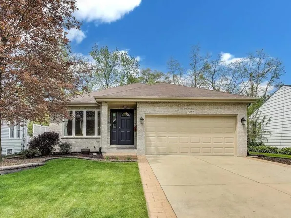 3762 W 215th St, Matteson, IL 60443
