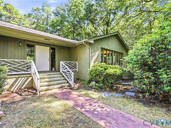 2037 Dodson Rd, Petersburg, VA 23805