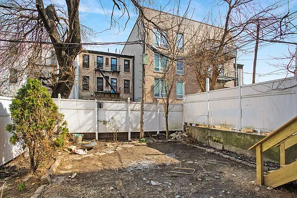 Rented by The Shoppe | media 19