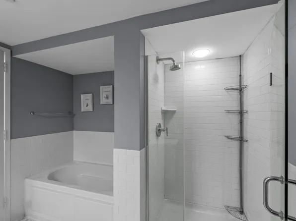 700 Grove Street image 10 of 25