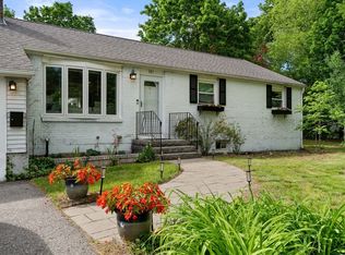 987 Pleasant St, Framingham, MA 01701