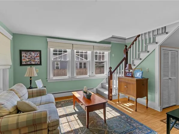 1655 S County Trl, East Greenwich, RI 02818