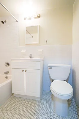 Rented by City Connections Realty | media 25