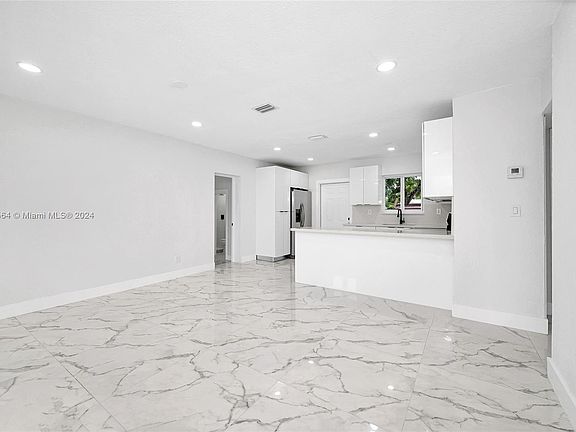 5th image of 1021 NW 12th St